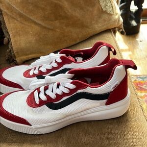NWOT Vans Red and White Casual light weight Sneakers